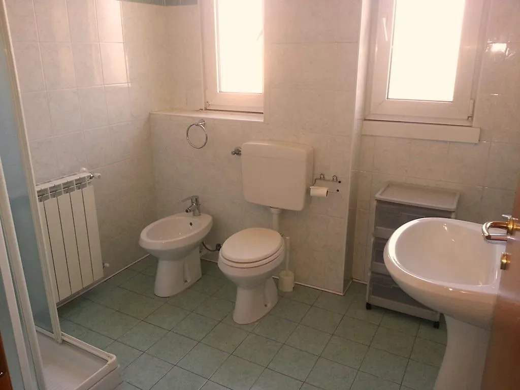 Apartment Appartamenti La Chiocciola Como - Lipomo Italy